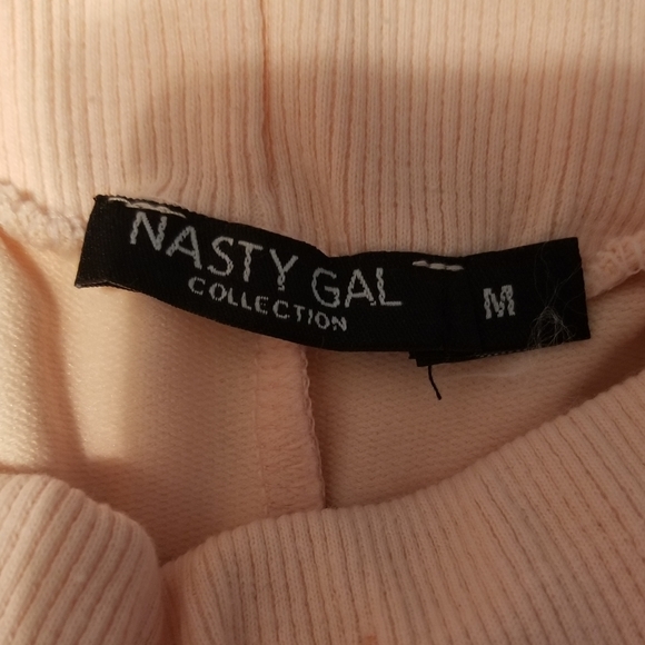 NWT Nasty Gal Collection Cream Crooped Sweateshirt and Joggers Set Size M - Picture 14 of 16